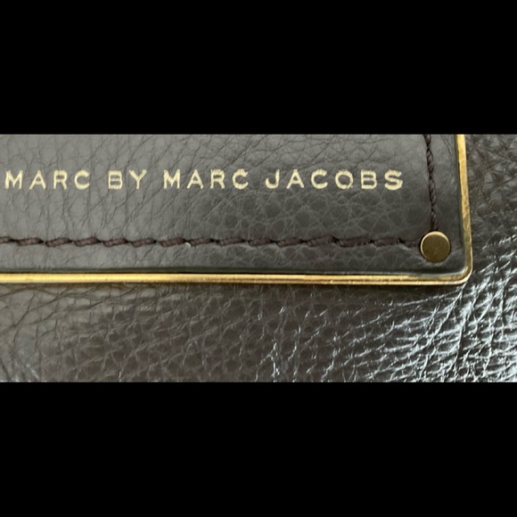 Grey pebbled Marc by Marc Jacobs hobo bag - Picture 3 of 3